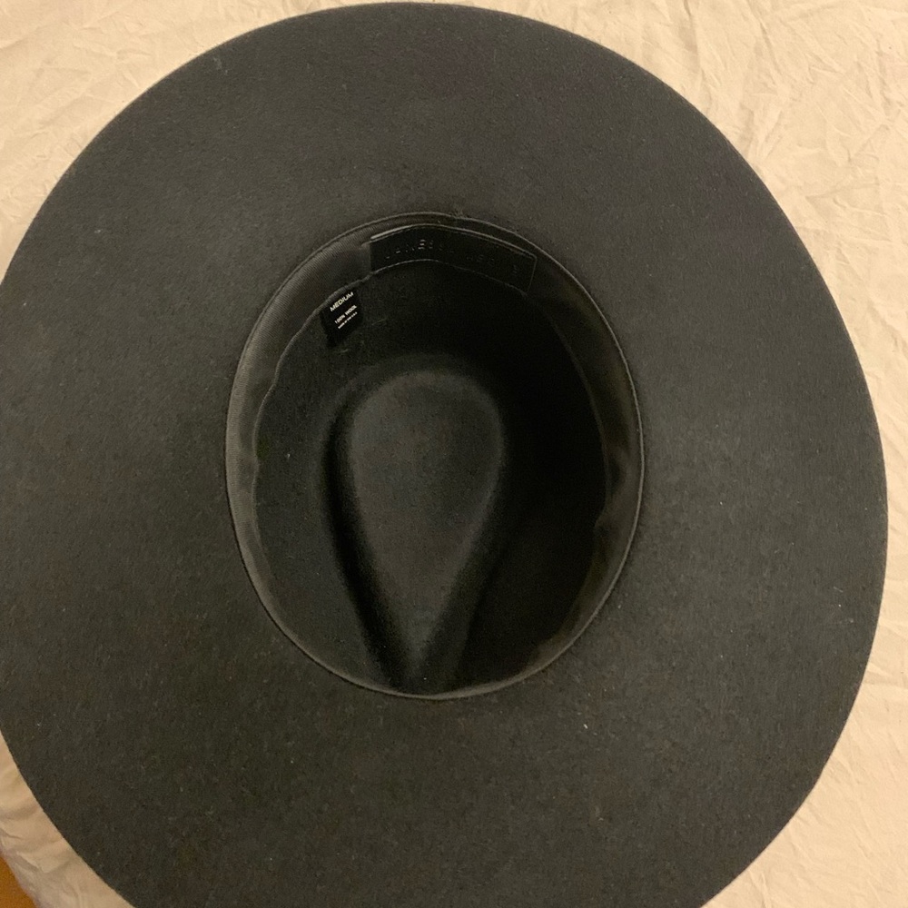 Black wool Janessa Leone Hat . Size medium - Picture 8 of 8